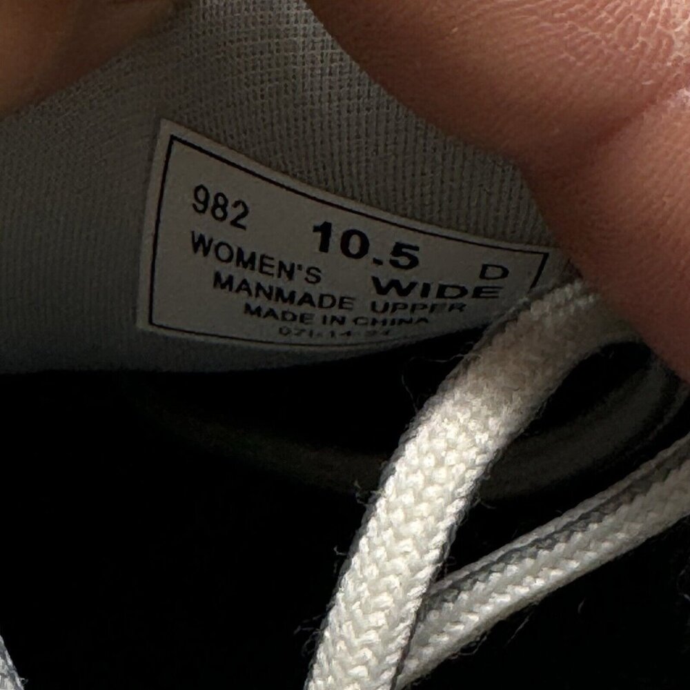 Women's Orthofeet Coral Sneakers - Picture 7 of 9